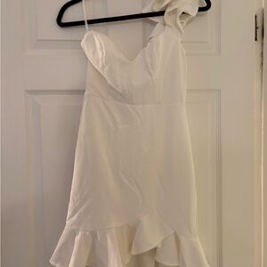 Elegant White One-Shoulder Dress